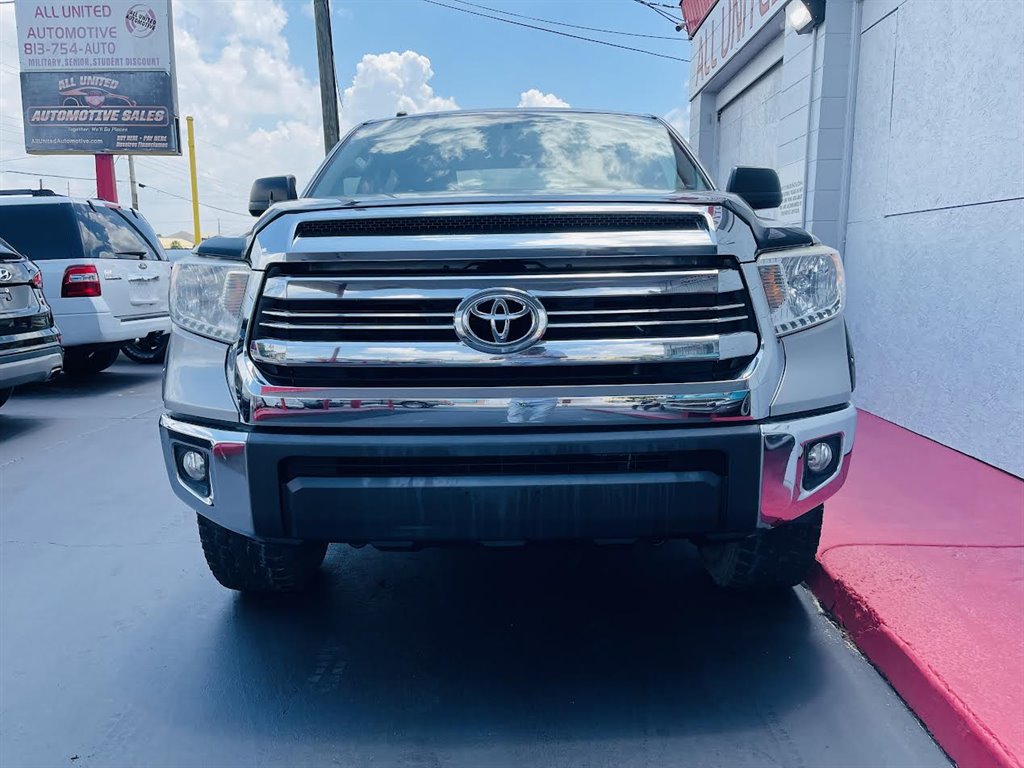 2017 Toyota Tundra SR5