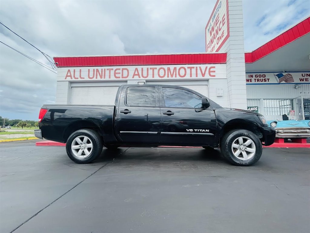 2010 Nissan Titan LE
