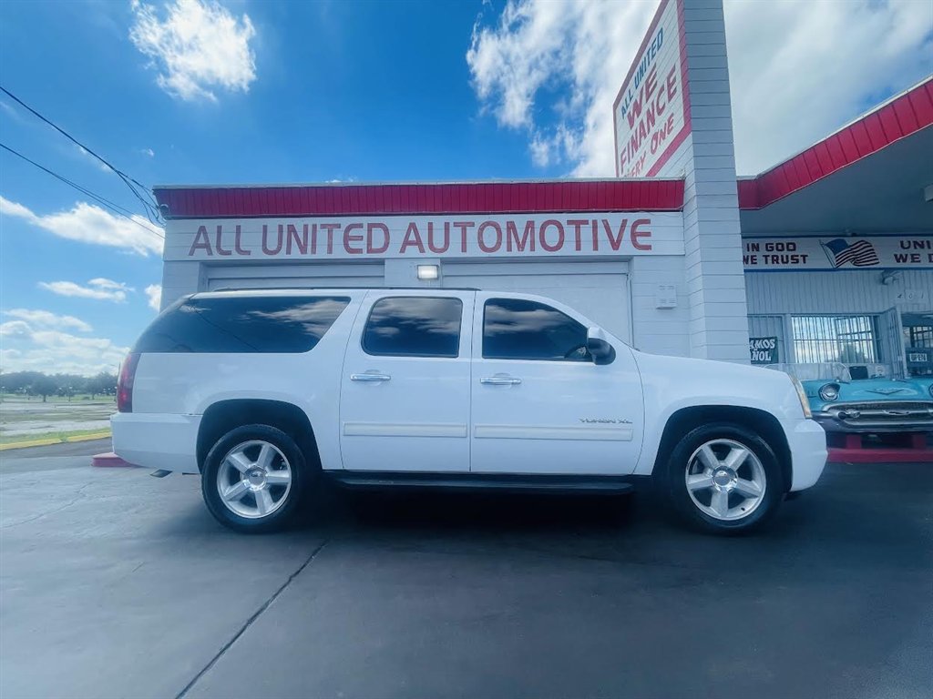 2011 GMC Yukon XL 1500 SLE