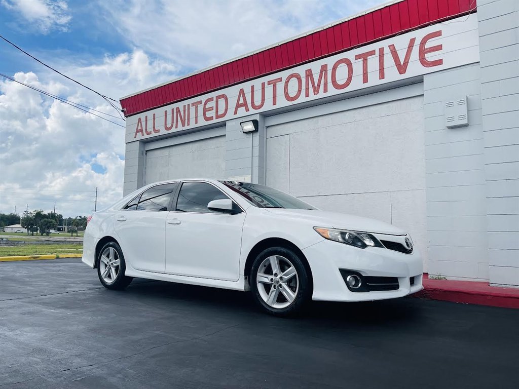 2014 Toyota Camry SE Sport