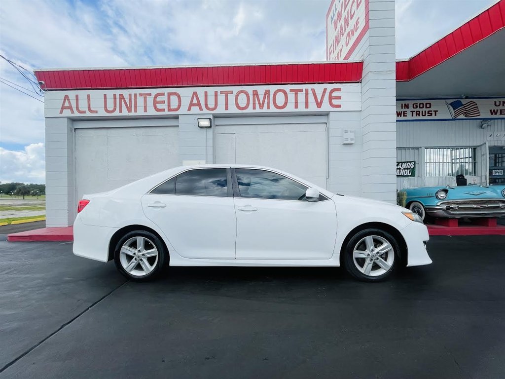 2014 Toyota Camry SE Sport