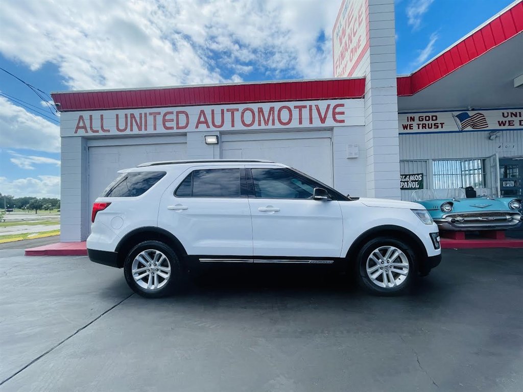 2017 Ford Explorer XLT