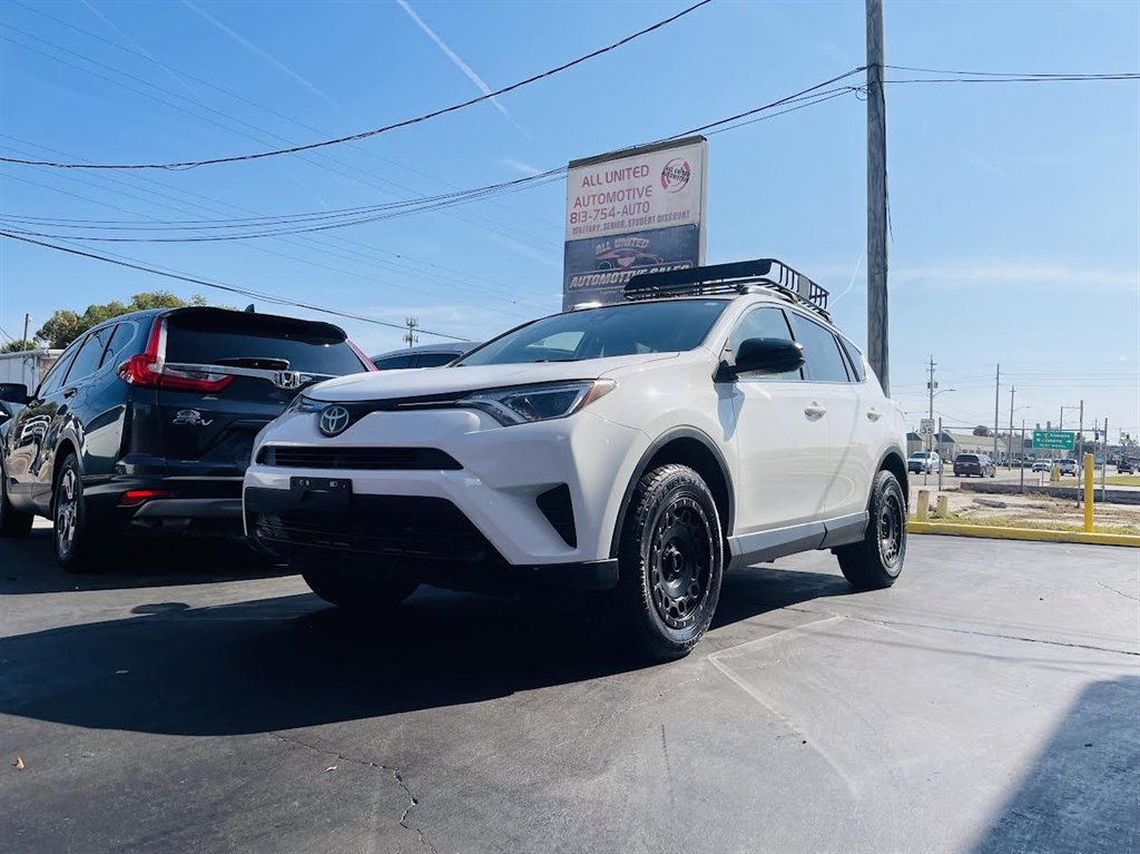 2017 Toyota RAV4 LE