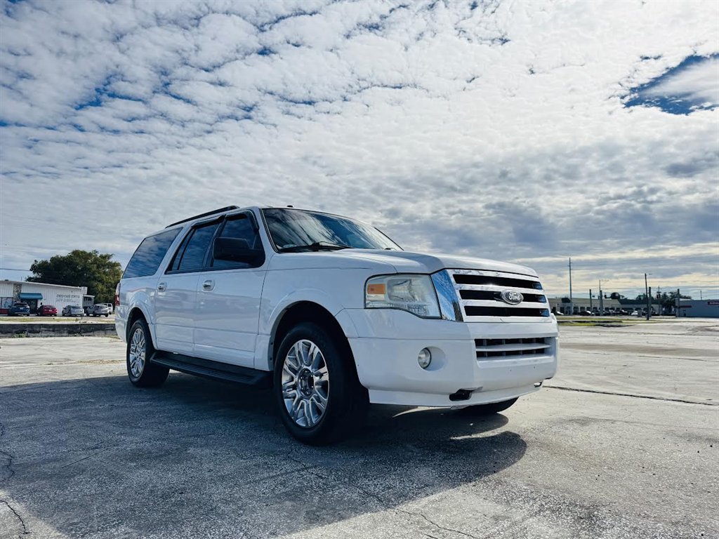 2011 Ford Expedition XLT's photo