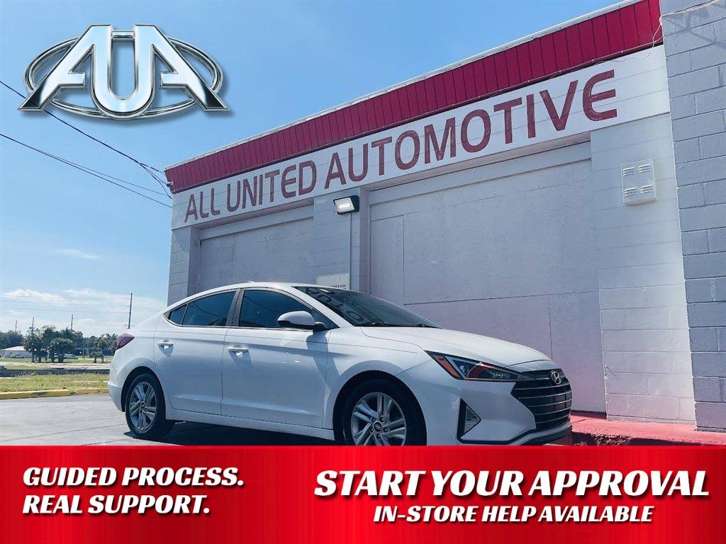 2020 Hyundai Elantra SEL's photo