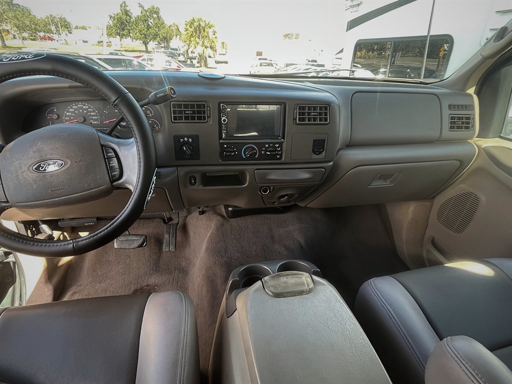 2003 Ford F-250 Super Duty XLT - Photo 13